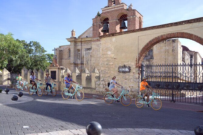 Santo Domingo: Colonial Zone Bike Tour - Getting set up at Zona Bici (C. Arzobispo Meriño 217)
