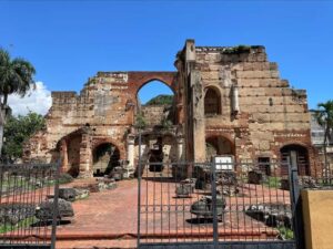 Santo Domingo: Historical City Tour - Your 10 AM Start in Zona Colonial: Pace, Pickup, and Comfort