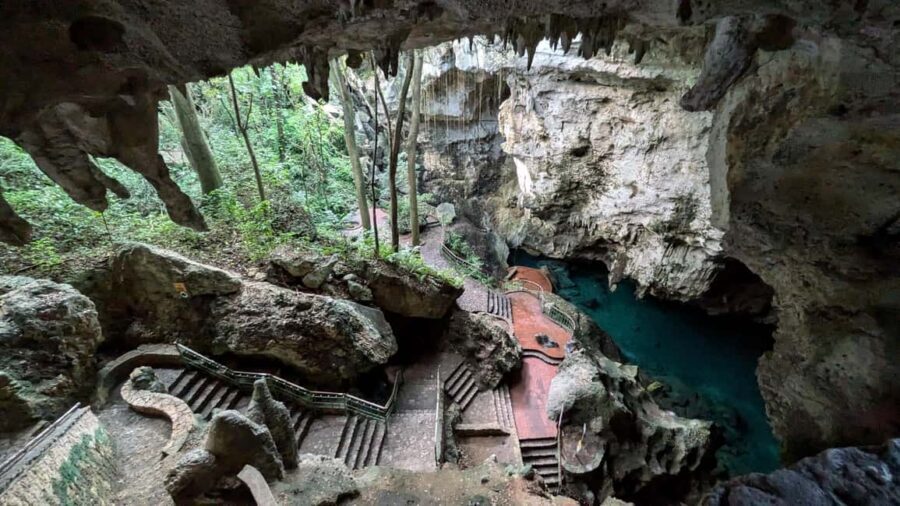 Santo Domingo: Los Tres Ojos, Boca Chica & More - A full-day orbit around Santo Domingo’s caves and beaches