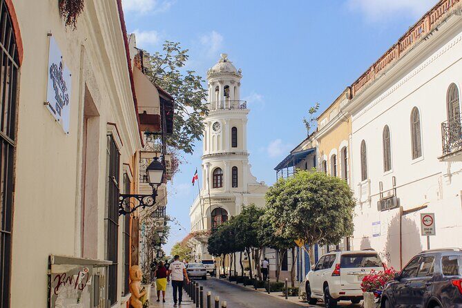 Santo Domingo Small Group Walking Tour: Beer and Specialty Coffee - Catedral Primada: the first cathedral in the Americas (and the dress code)