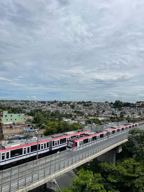 Santo Domingo: The Authentic Dominican Neighborhood Tour - Walking Into Real Santo Domingo From Eduardo Brito
