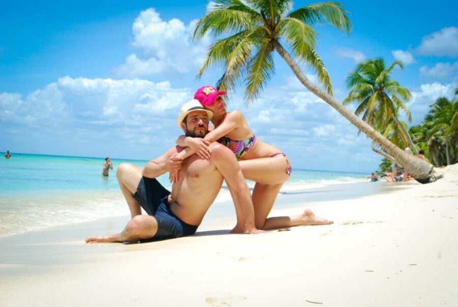 SAONA ISLAND: Catamaran Boat with Open Bar, Lunch and More.. - Open bar and the tip-jar reality