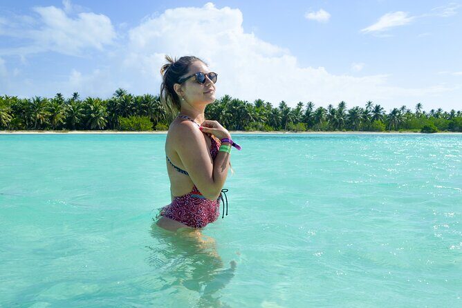 Saona Island Full-Day All-Inclusive Tour from Santo Domingo - Photos, towels, and small extras that affect your final cost