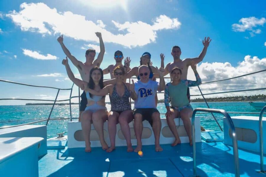 Saona Island Tour From Santo Domingo with Lunch and Pickup - Arriving at Saona Island: 3 hours that make the trip feel fair