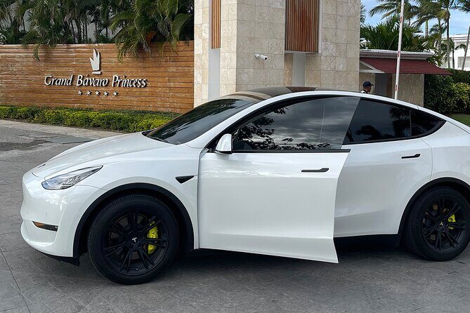 Transfer in Tesla from SDQ Airport to Santo Domingo - Key things I’d plan around