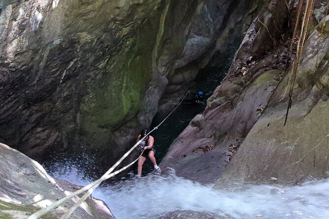 Trekking/rappelling waterfalls in Dominican Republic - Gear and guides: harnesses, helmets, and “you’re not guessing”