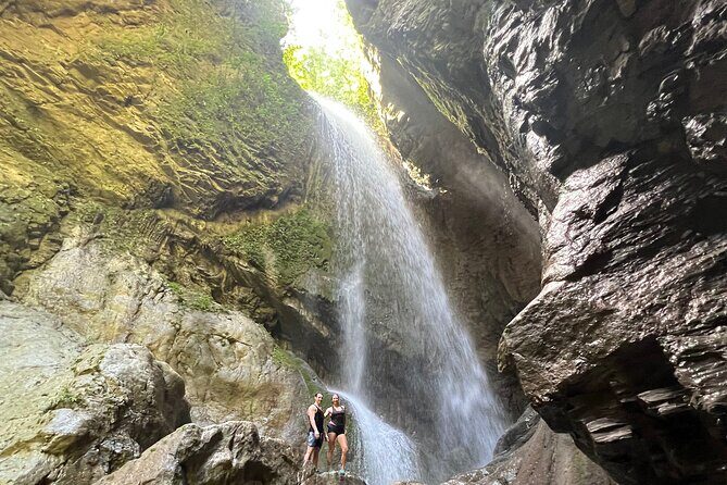 Trekking/rappelling waterfalls in Dominican Republic - Breakfast in Los Cacaos: the smart move before ropes and rocks